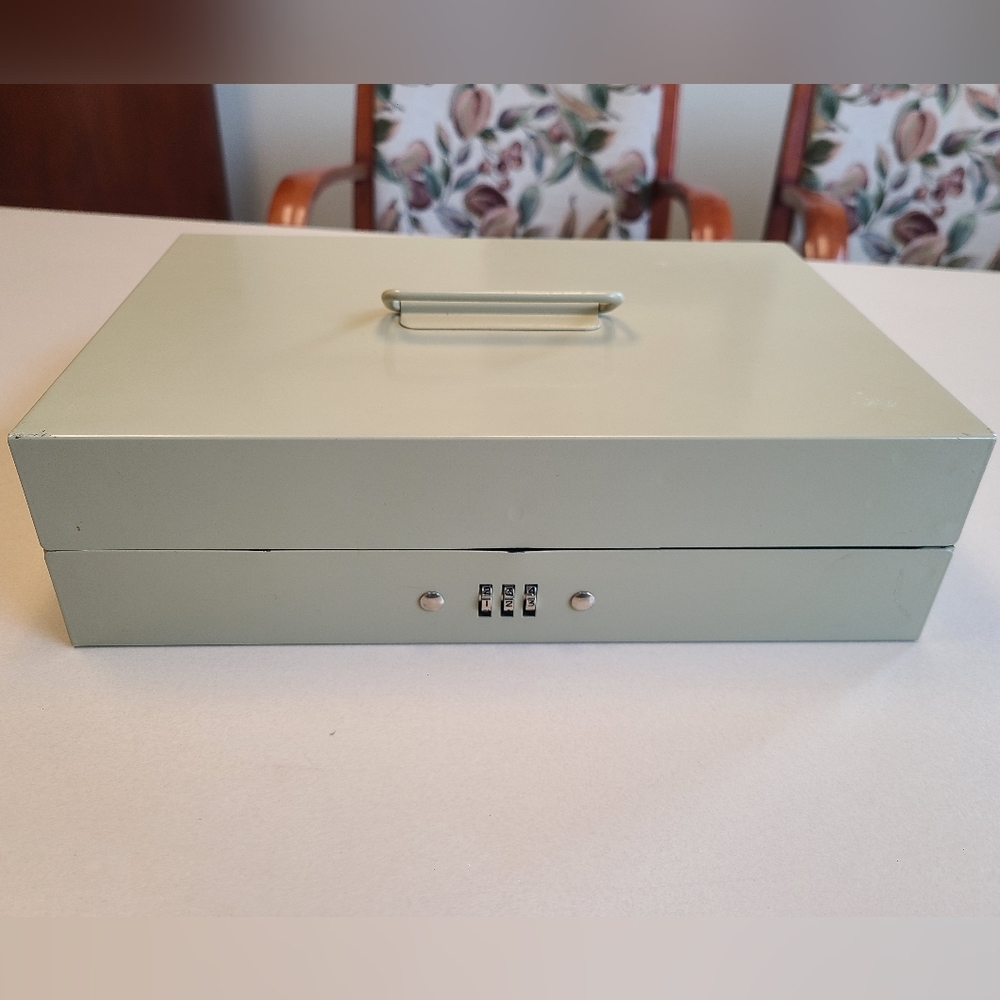 MMF Industries brand Metal Cash Box